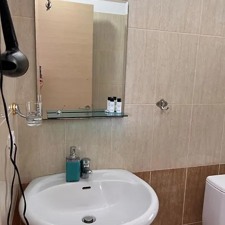 Bella Vista Hotel *